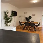 Wasserwald Cozy With 2br Daire *